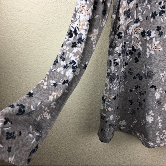 Mario Serrani Italy Women's Long Sleeve Tunic Top Gray Taupe Floral Size M - Picture 3 of 9